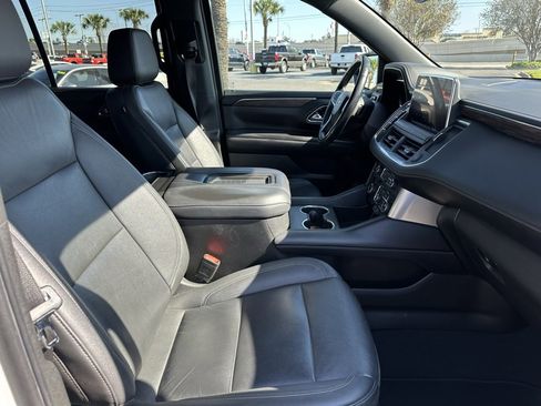 Used 2022 Chevrolet Tahoe LT w/ Luxury Package image 23