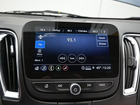 Used 2024 Chevrolet Malibu LT image 25