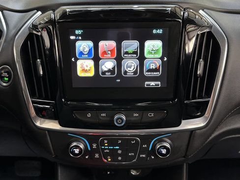 Used 2019 Chevrolet Traverse LT w/ LPO, Floor Liner Package image 32