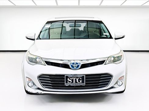 Used 2014 Toyota Avalon XLE Touring FWD image 2
