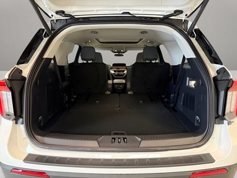 New 2026 Ford Explorer Active w/ Active Comfort Package AWD/4WD image 10