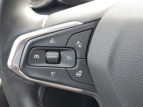 Certified 2024 Chevrolet Trax ACTIV FWD image 21