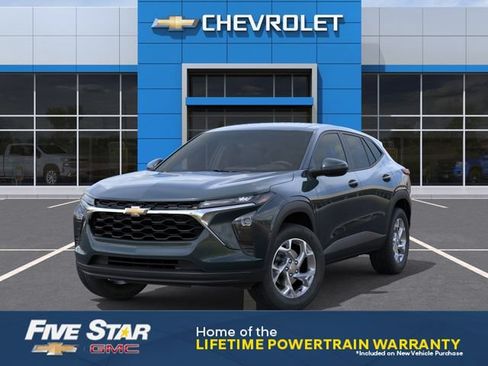 New 2026 Chevrolet Trax LS w/ LS Convenience Package FWD image 6