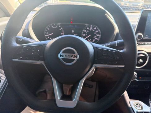 Used 2023 Nissan Sentra SV FWD image 13