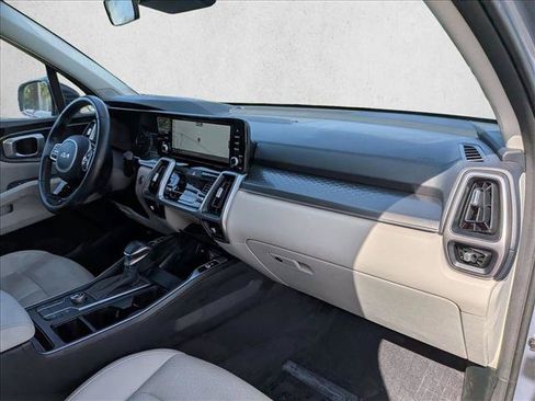 Used 2023 Kia Sorento S FWD image 22