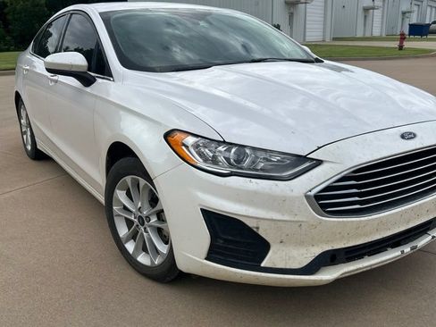 Used 2020 Ford Fusion SE FWD image 5