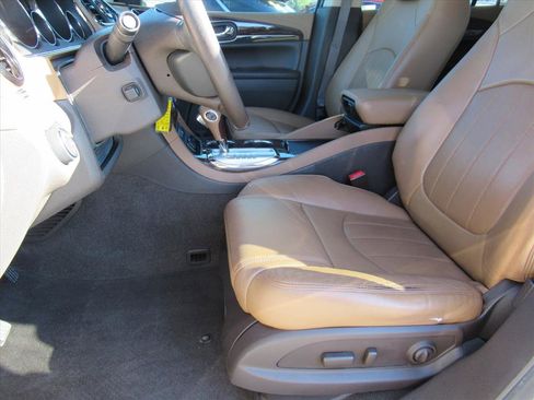 Used 2017 Buick Enclave Premium image 14
