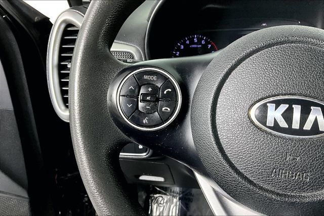 Used 2020 Kia Soul S FWD image 19