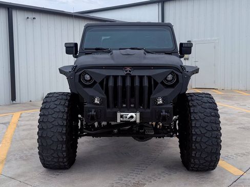 Used 2021 Jeep Gladiator Sport AWD/4WD image 8