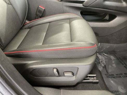 Certified 2022 Buick Envision Essence w/ Sport Touring Package image 20