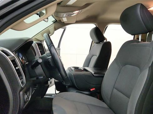 Used 2019 RAM 1500 Big Horn image 27