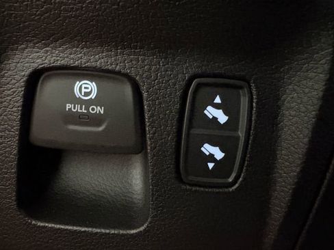 Used 2024 RAM 1500 Big Horn image 15