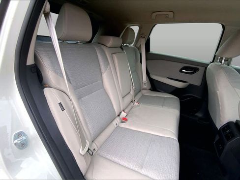 Used 2023 Nissan Rogue SV FWD image 19