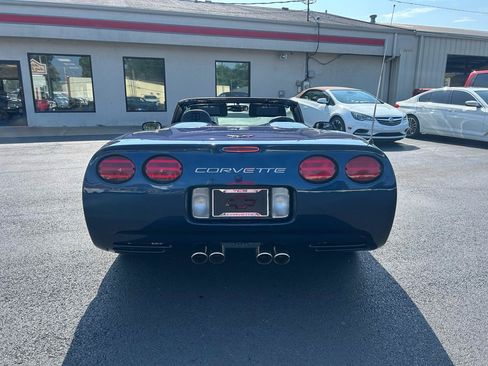 Used 2000 Chevrolet Corvette Convertible w/ Performance Handling Pkg RWD image 7
