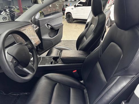 Used 2020 Tesla Model Y Performance image 31