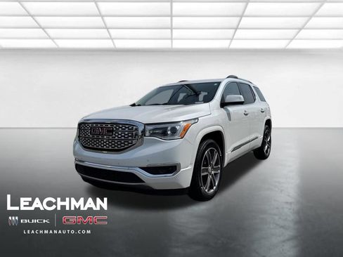 Used 2019 GMC Acadia Denali w/ Technology Package FWD image 9