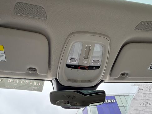 Certified 2023 Volvo XC60 B5 Plus w/ Climate Package image 21