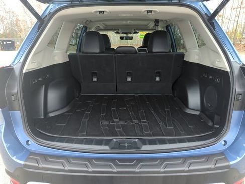 Used 2023 Subaru Forester Touring image 31