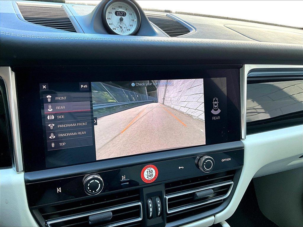 Certified 2023 Porsche Macan GTS AWD/4WD image 26