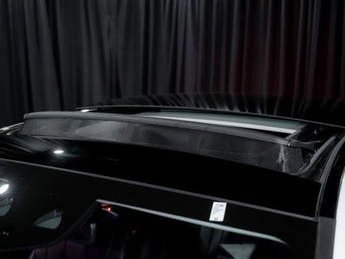 Used 2025 Mercedes-Benz E 350 4MATIC Sedan image 9