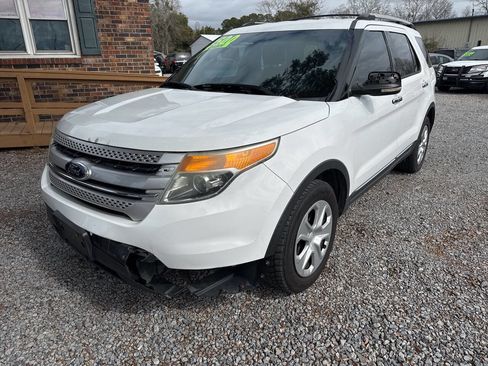 Used 2013 Ford Explorer XLT w/ Class III Trailer Tow Pkg image 2