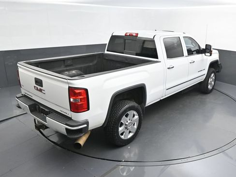 Used 2015 GMC Sierra 2500 Denali w/ Duramax Plus Package AWD/4WD image 37