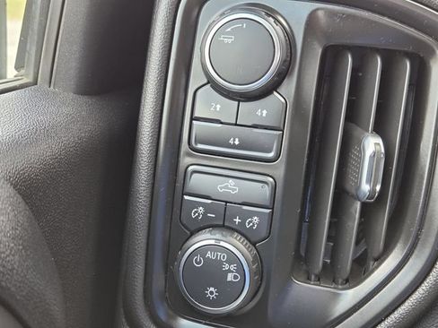 Used 2023 Chevrolet Silverado 2500 W/T AWD/4WD image 19