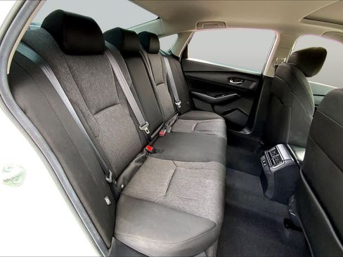 Used 2025 Honda Accord SE image 19