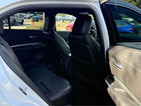 Used 2019 Cadillac XT4 Premium Luxury w/ Enhanced Visibility Package image 5