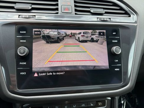 Certified 2020 Volkswagen Tiguan SE R-Line AWD/4WD image 22