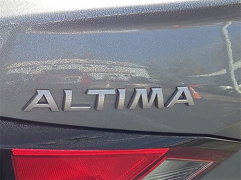 New 2025 Nissan Altima 2.5 SL image 11