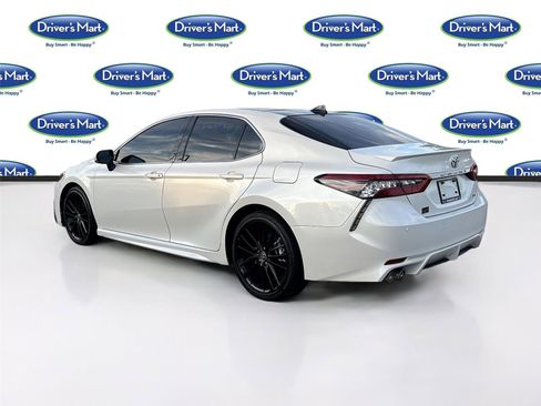 Used 2023 Toyota Camry XSE image 6