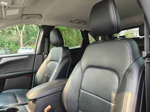 Used 2025 Ford Escape Platinum AWD/4WD image 20