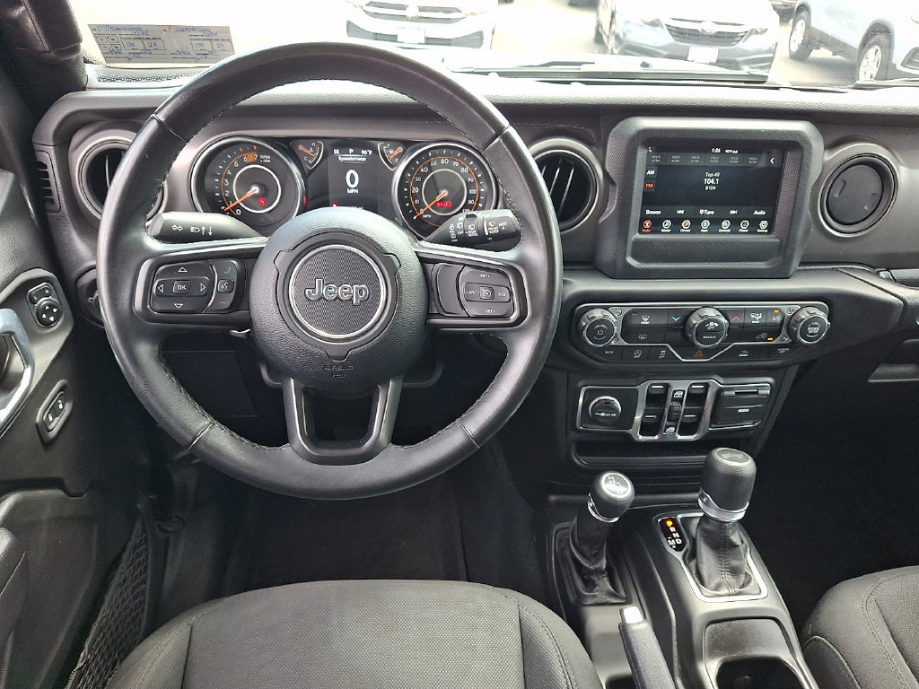 Used 2022 Jeep Wrangler Unlimited Sport AWD/4WD image 2