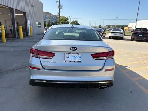 Used 2019 Kia Optima LX FWD image 7