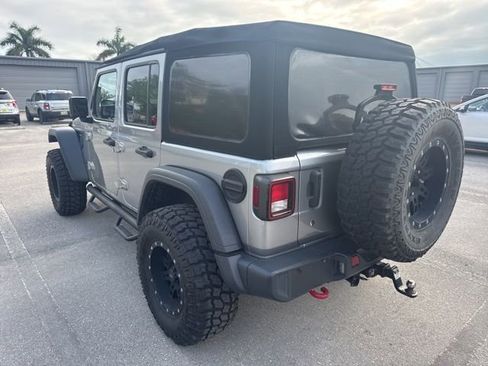 Used 2020 Jeep Wrangler Unlimited Rubicon w/ Dual Top Group image 13