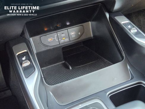 Used 2026 Kia Sorento EX w/ EX Premium Package FWD image 16