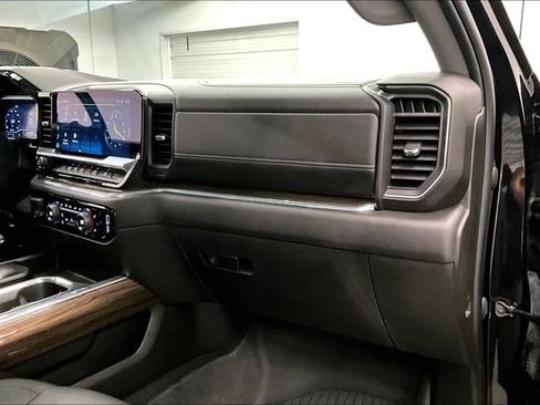 Used 2024 Chevrolet Silverado 1500 RST AWD/4WD image 20