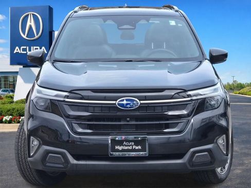 Used 2025 Subaru Forester Touring AWD/4WD image 5