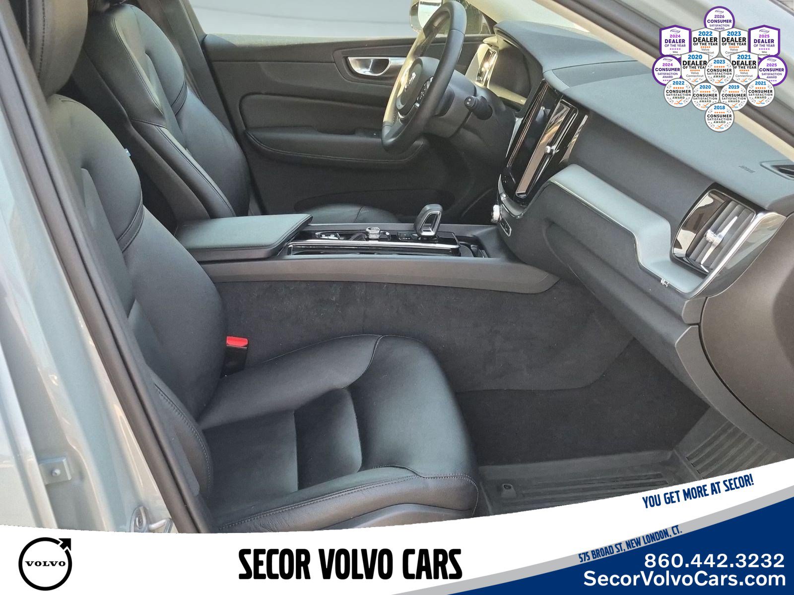 Used 2024 Volvo XC60 B5 Core w/ Protection Package Premier AWD/4WD image 22