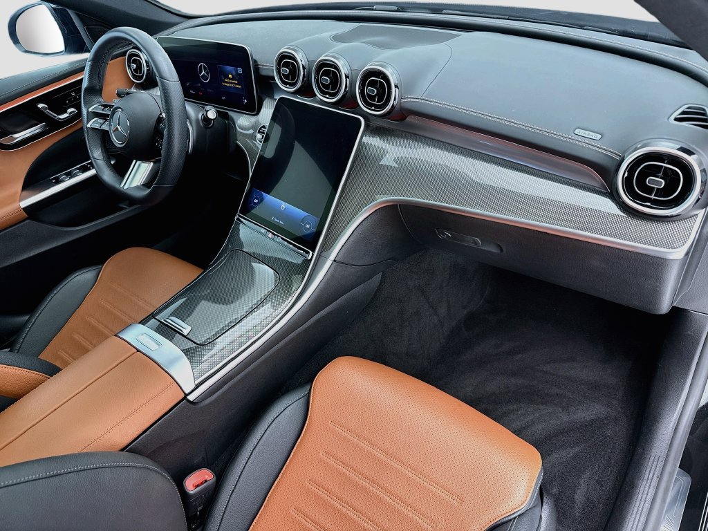 Used 2022 Mercedes-Benz C 300 Sedan image 16