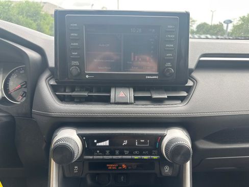 Used 2020 Toyota RAV4 LE w/ All Weather Liner Package AWD/4WD image 6