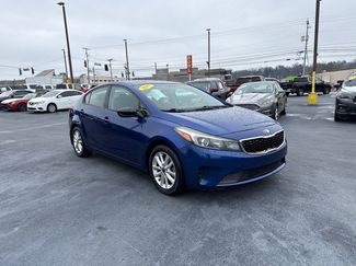 Used 2017 Kia Forte S video 1