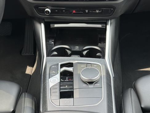 Used 2025 BMW 330i Sedan w/ Convenience Package RWD image 6