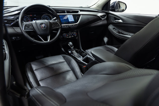 Used 2020 Buick Encore GX Essence w/ Experience Buick Package FWD image 21