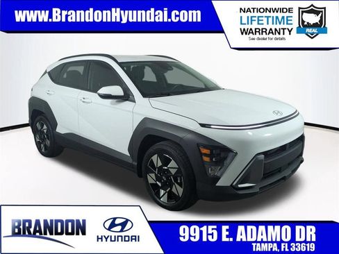 Used 2025 Hyundai Kona SEL FWD image 1