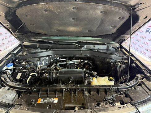 Used 2021 Ford Explorer XLT w/ Equipment Group 202A AWD/4WD image 66