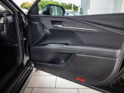 Used 2025 Toyota Camry LE FWD image 17
