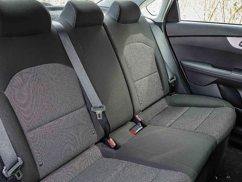 Certified 2023 Kia Forte LXS image 25