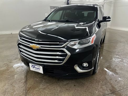 Used 2018 Chevrolet Traverse High Country AWD/4WD image 4
